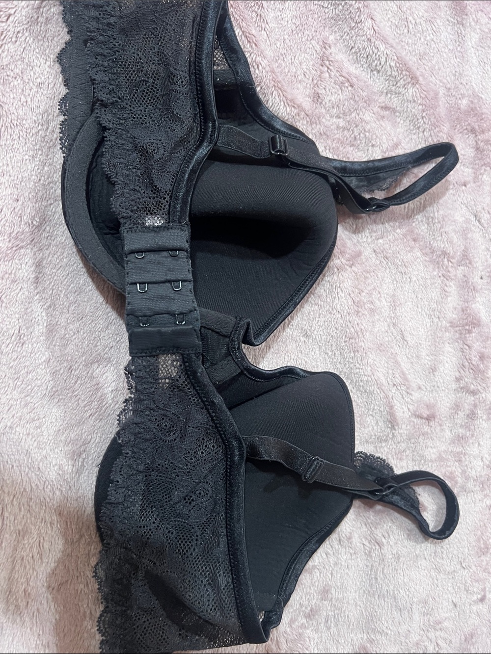 Victoria's Secret Black Lace Demi Bra - Picture 12 of 12